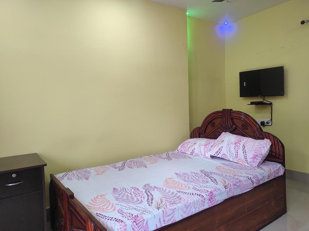 Hotel Sk Lodge Near Guwahati Airport Εξωτερικό φωτογραφία